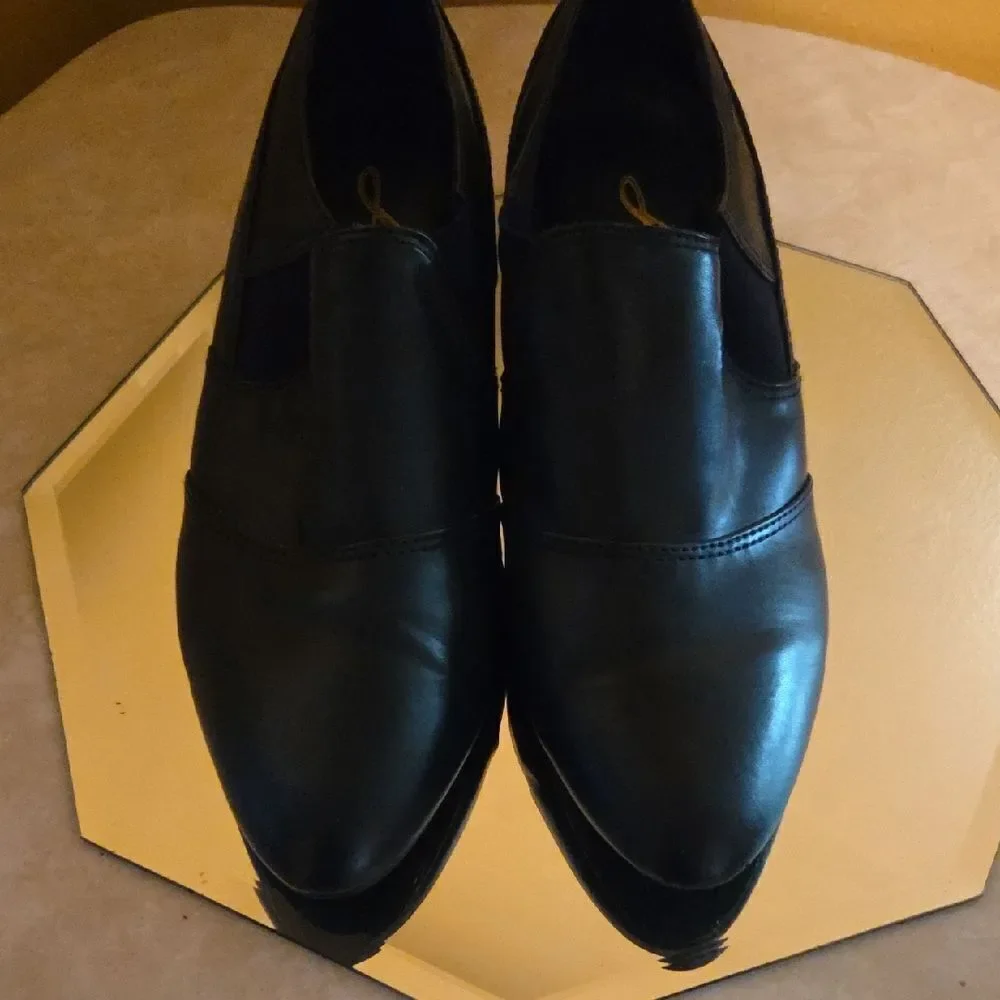 Elegant Black Ankle Booties